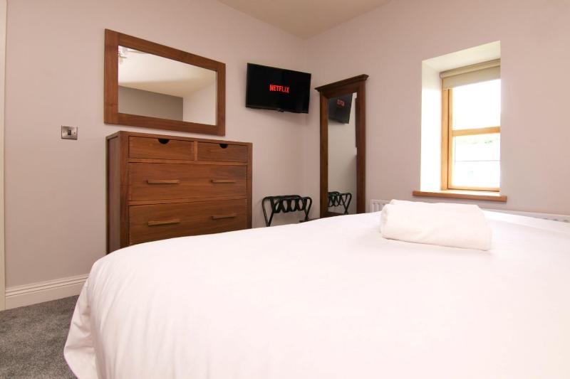 Three-Bedroom House image 3