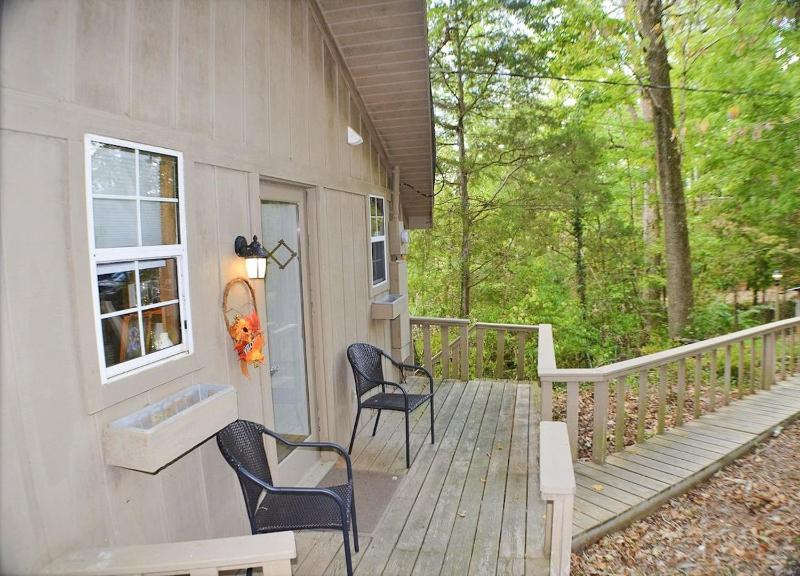 One-Bedroom House image 2