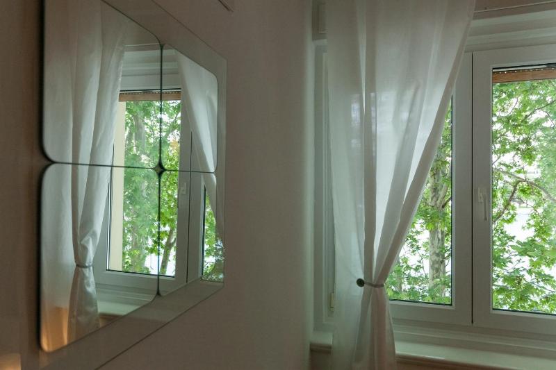 Comfort Triple Room with Sea View image 1