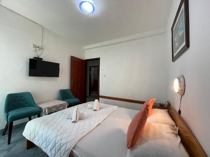 Two-Bedroom Apartment (4 Adults) image 2