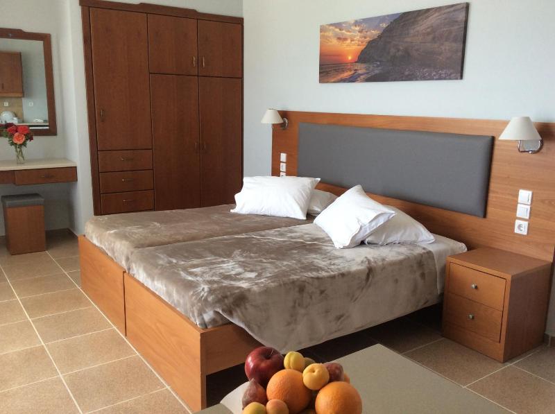 Classic Suite image 2
