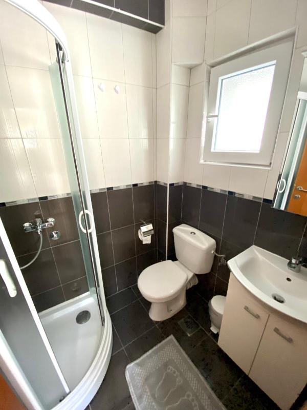Classic Double Room with Balcony image 3