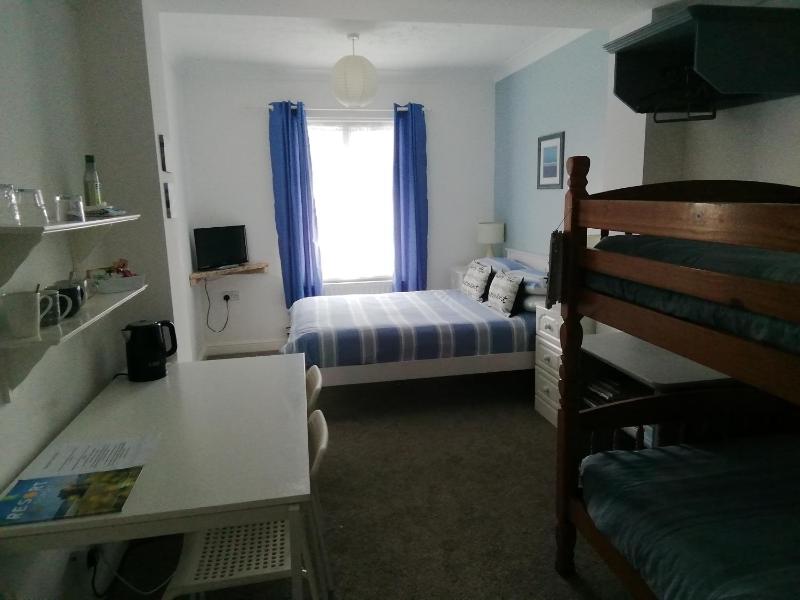 Family Room image 1