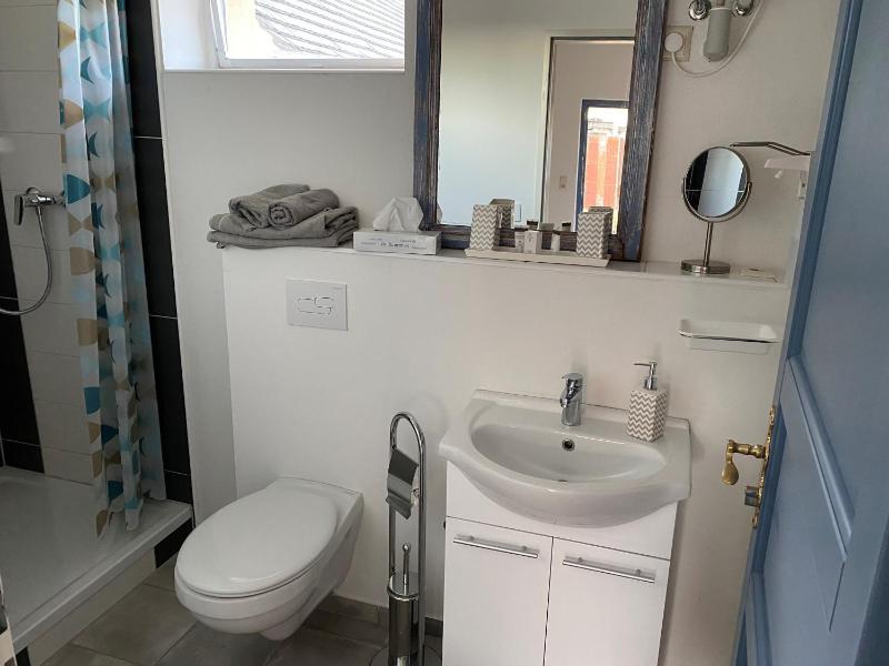 Double Room with Garden View image 3