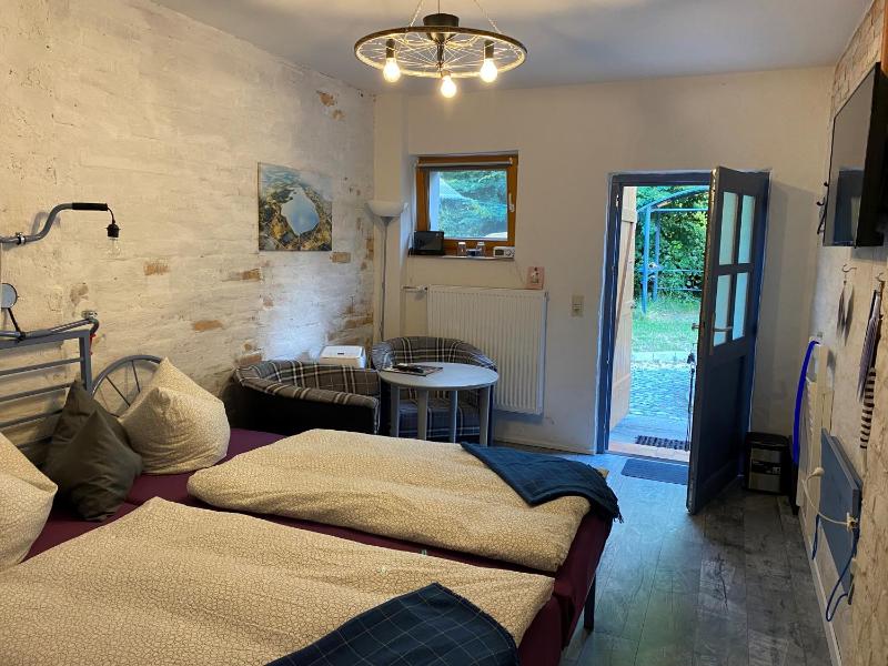Double Room with Garden View image 1