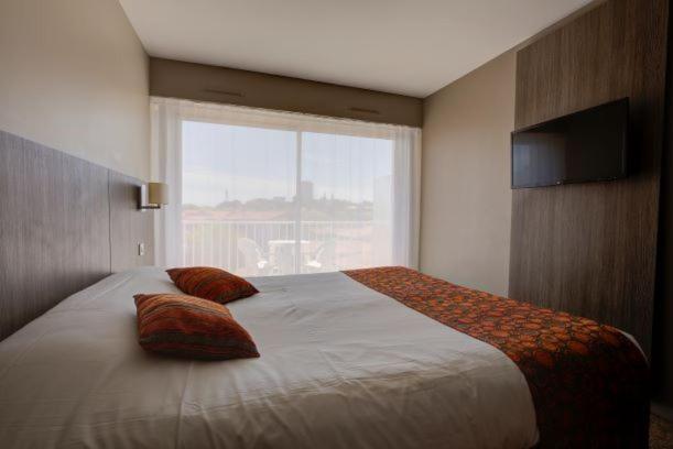 Superior Double Room image 4