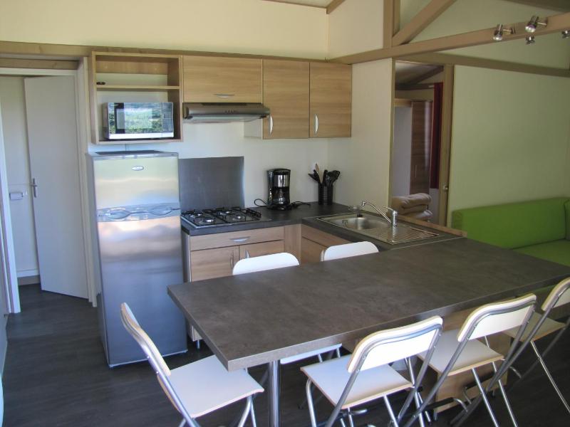 Superior Three-Bedroom Chalet (6 Adults) image 2