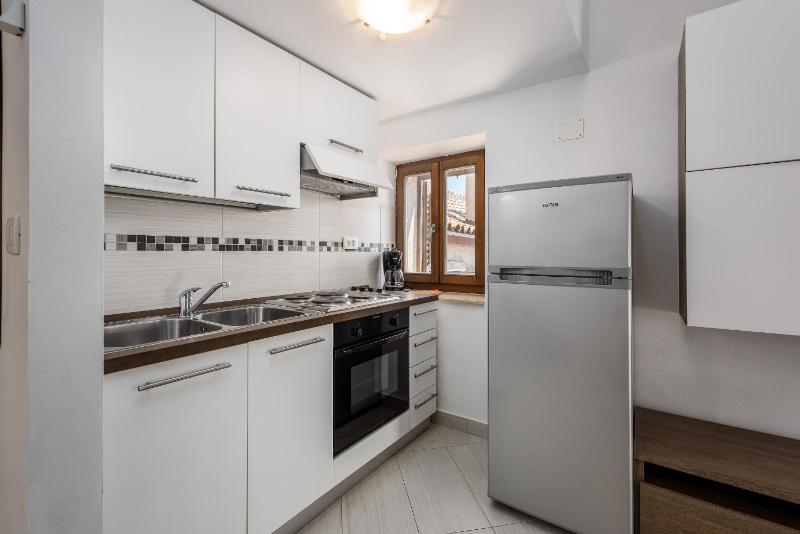 Apartment image 4