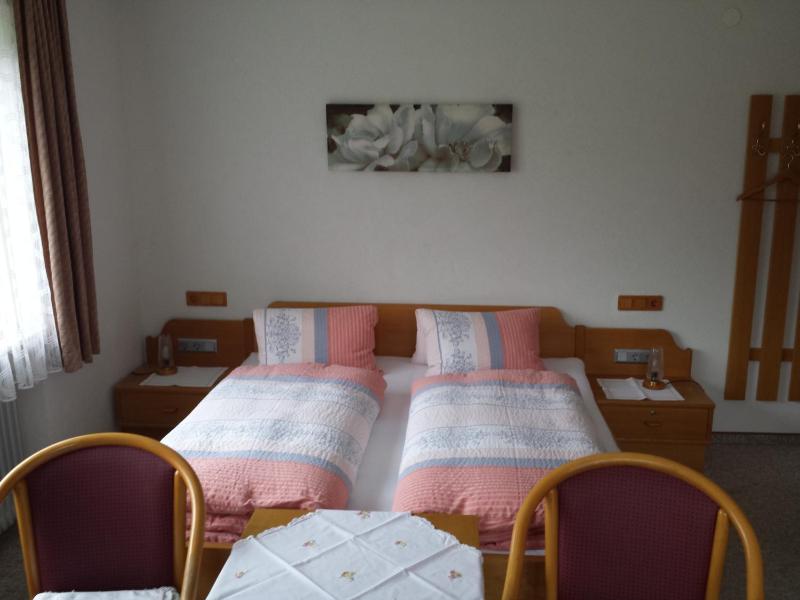 Double Room with Balcony image 3