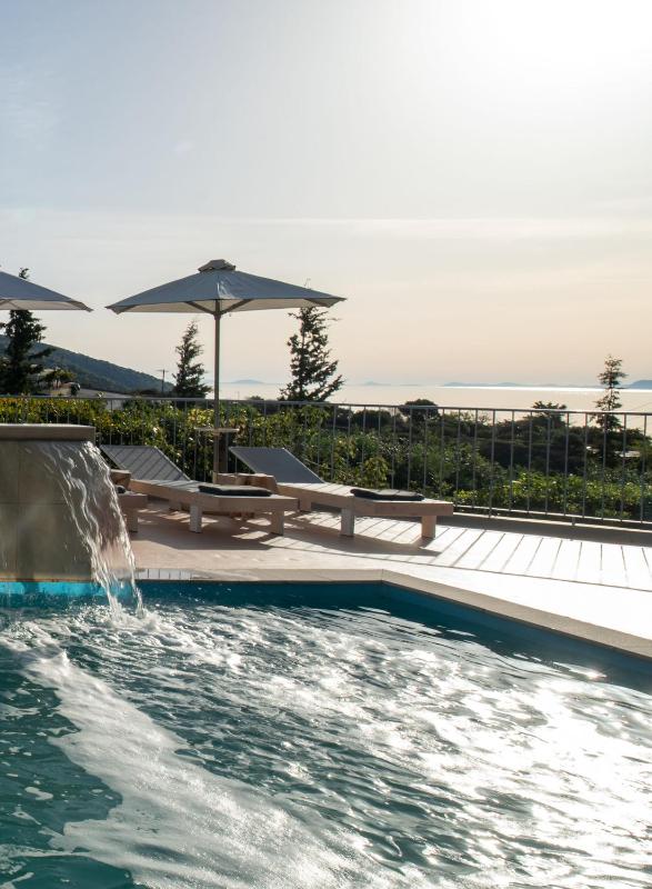Three Bedroom Villa with Private Pool image 2