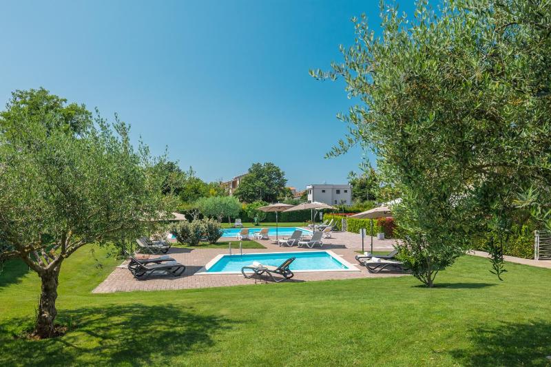 Maj Premium Residence - image 32