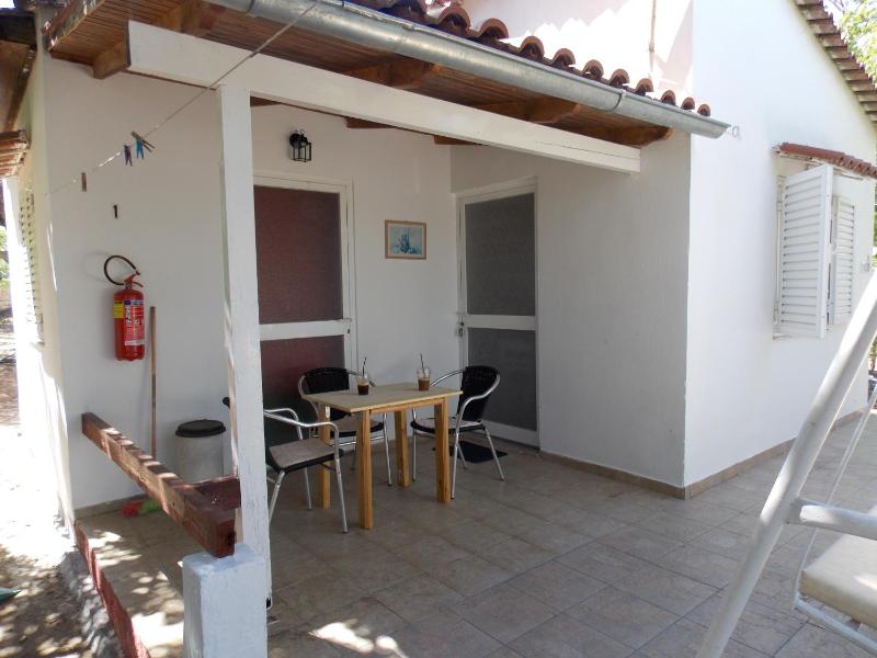 One-Bedroom Apartment image 2
