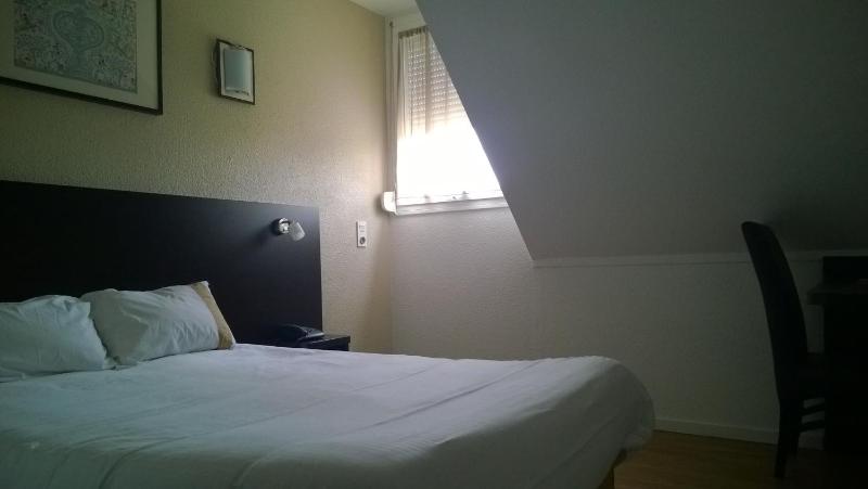 Double Room image 4