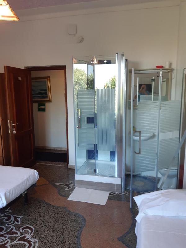Hotel Guesthouse MASSENA - image 3