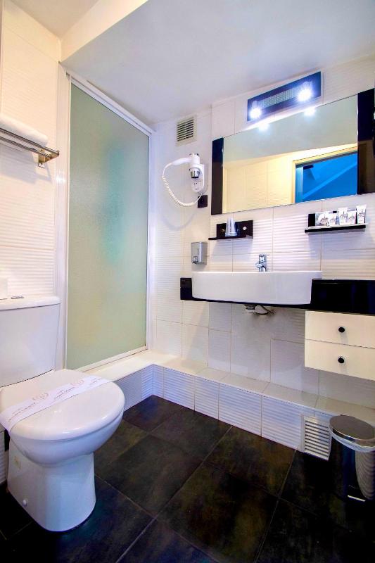 Quintuple Room image 4