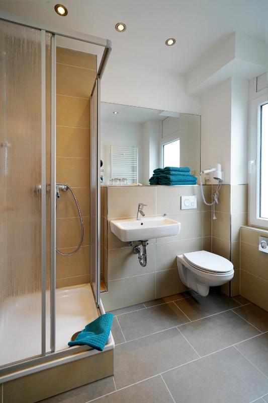 Double Room with Private Bathroom image 3