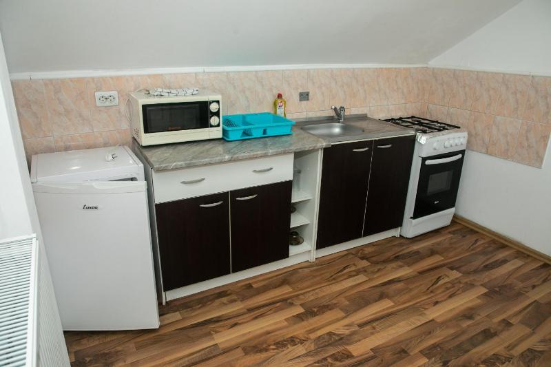 One-Bedroom Apartment image 3