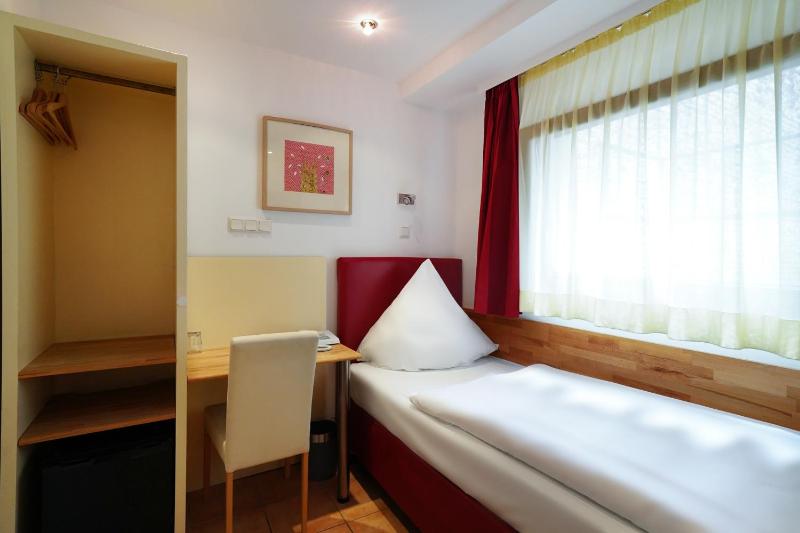 Single Room with Private Bathroom image 1