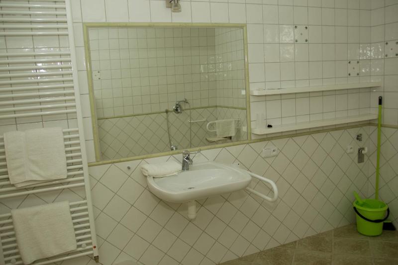 Apartment - Disability Access image 2