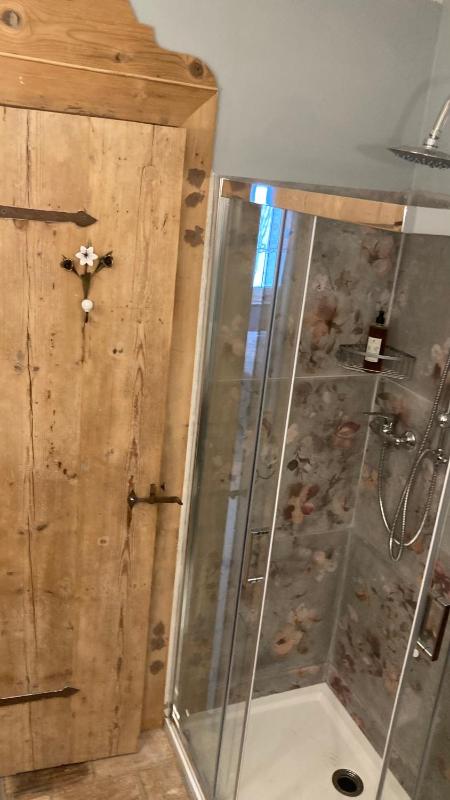 Double Room with Private Bathroom image 4