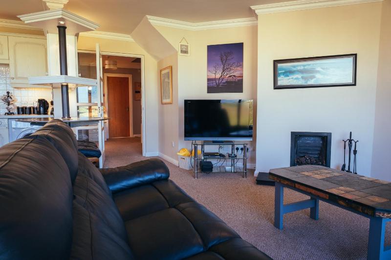 Apartment image 3