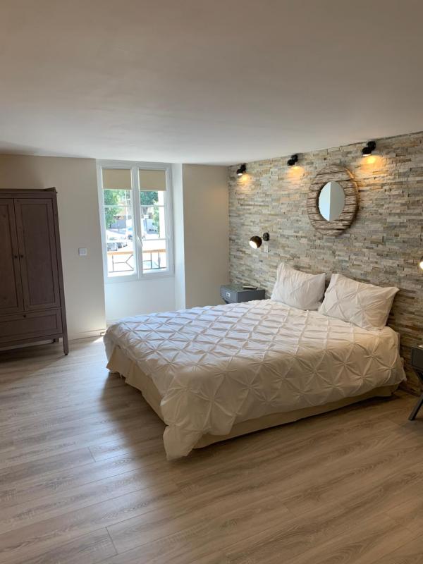 Deluxe Apartment image 1