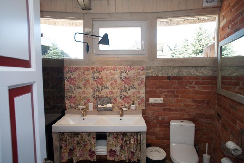 Two-Bedroom Villa image 3