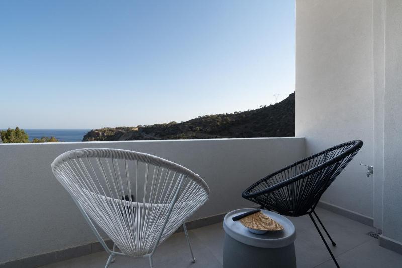 Deluxe Suite with Sea View image 1