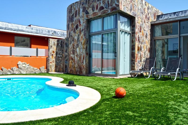 Two-Bedroom Villa (2 - 4 Adults) image 4