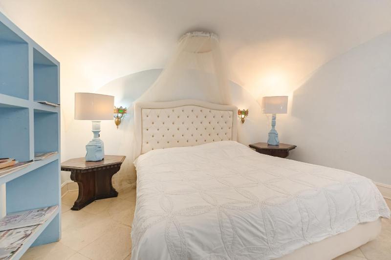 Queen Suite image 4