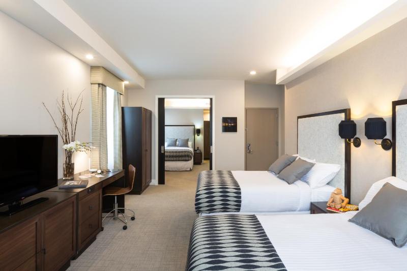 Deluxe Loft Suite image 2