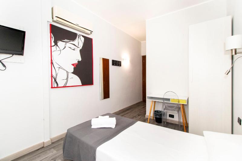 Economy Single Room image 2