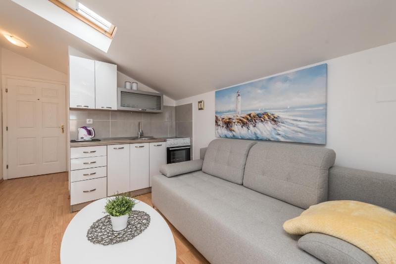 Ilia sea view apartment - image 8