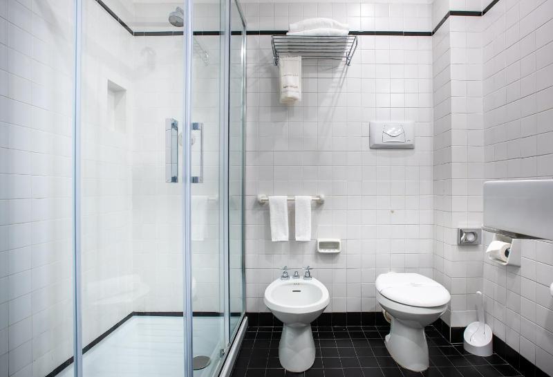 Single Room image 2