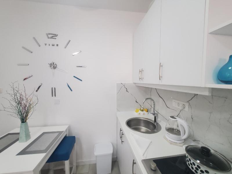 Egon Apartments - image 9