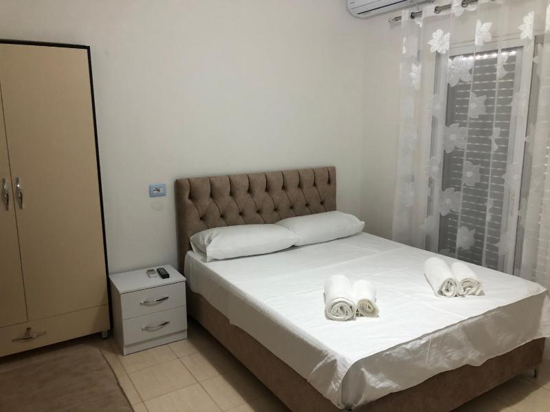 Elton Tafa guesthouse - image 5