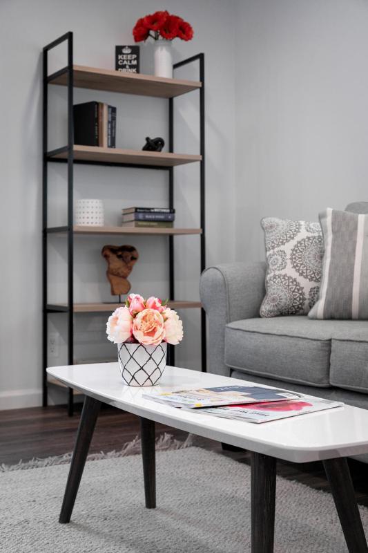 Family Room image 3