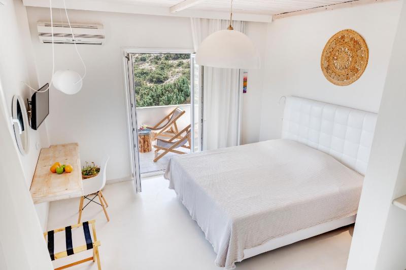Premium Room with Sea View image 3