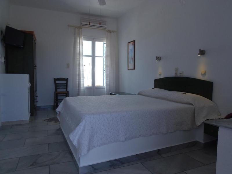 Standard Double or Twin Room image 3