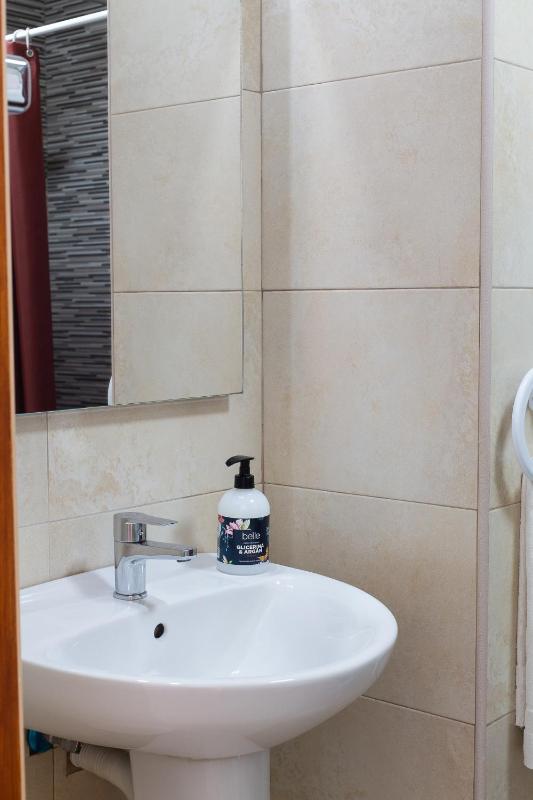 Standard  Double Room image 3