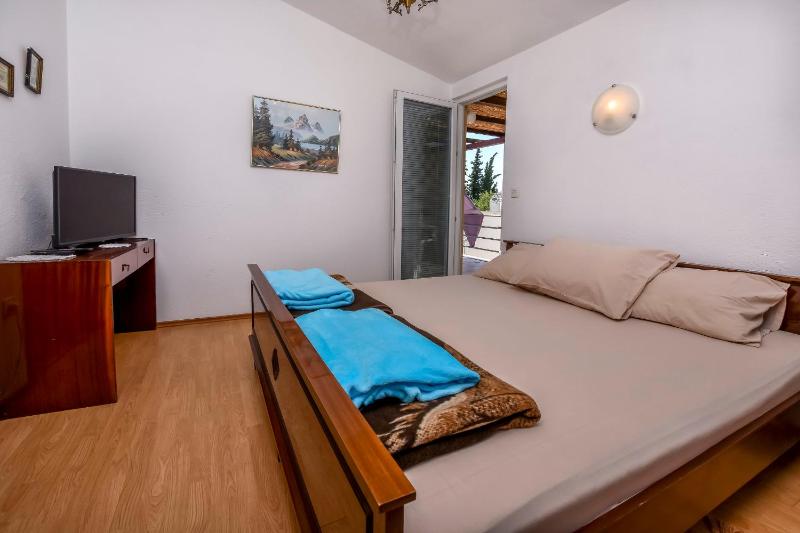Apartments Jelka - image 11