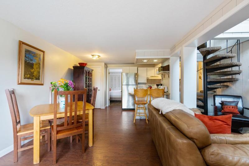 Apartment image 3