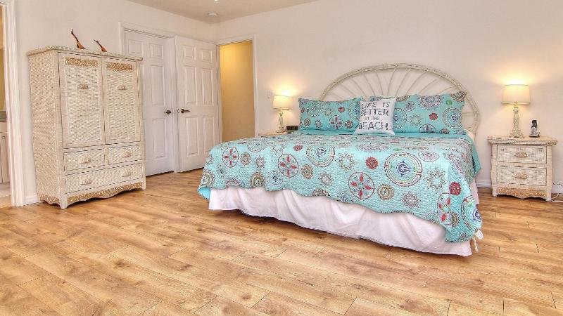 Standard Apartment image 2