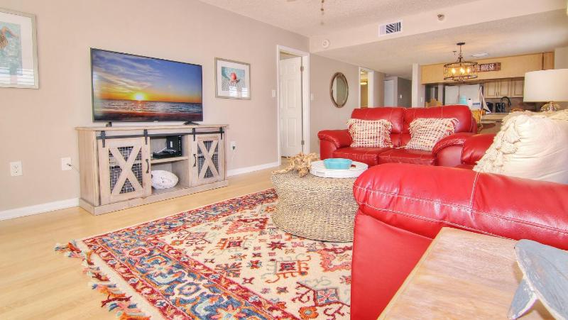 Three-Bedroom Apartment image 3