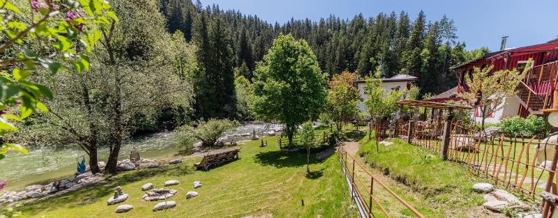 Three-Bedroom Chalet image 4