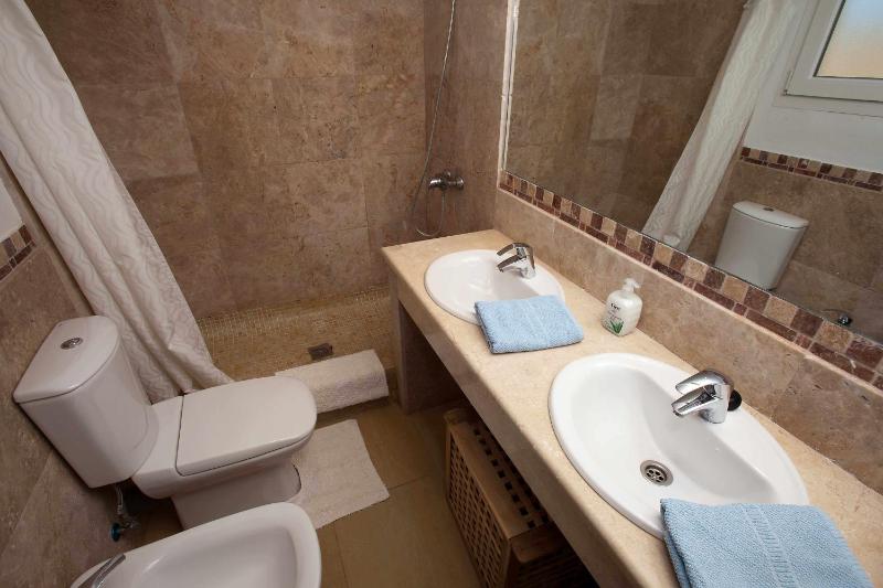 Tarifa Beach Rentals Aljara - image 48