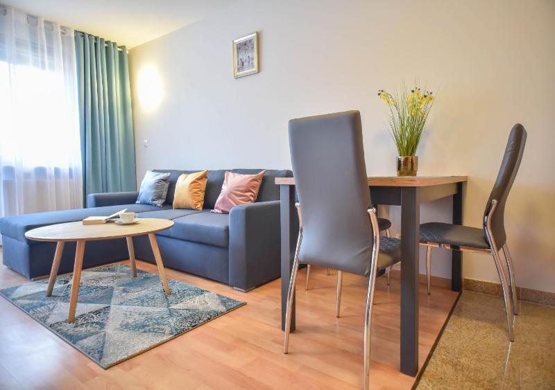 Apartamenty na Wyspie - Zdrojowa - image 43
