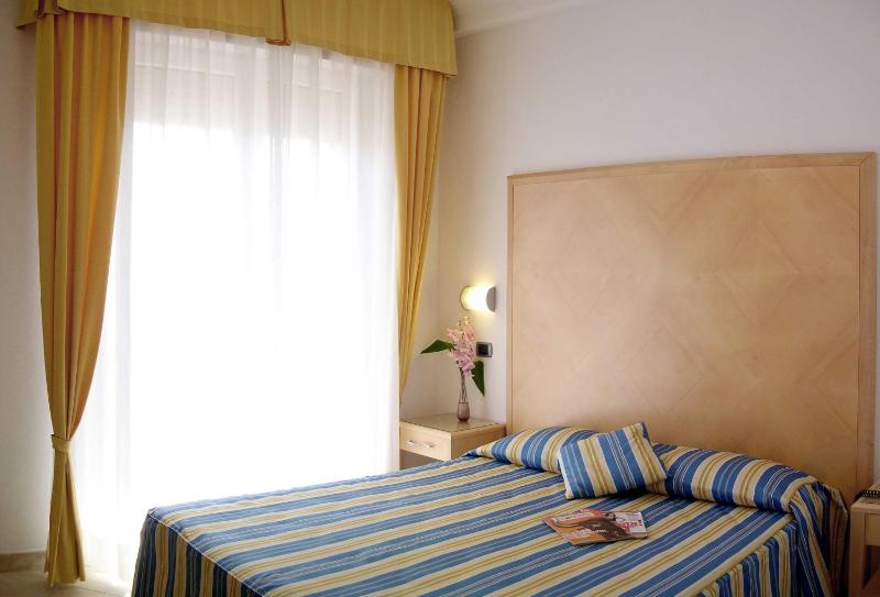 One-Bedroom Apartment image 3