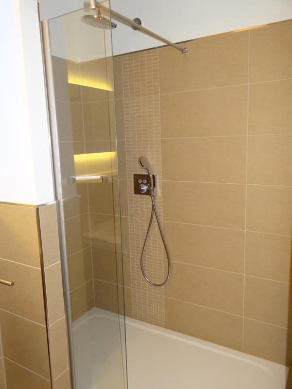 One-Bedroom Apartment image 4