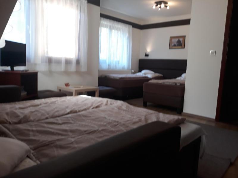 Quadruple Room image 2
